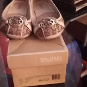 Women Michael kors shoes
